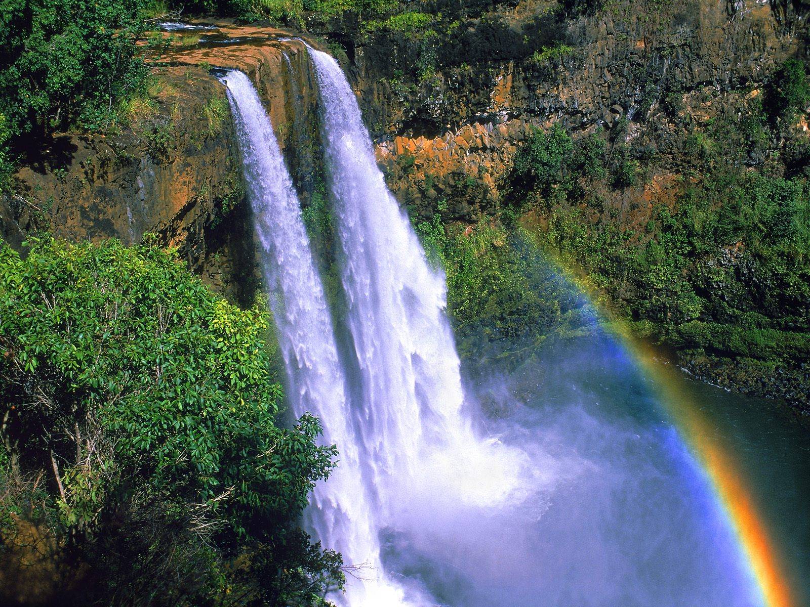 Kauai rainbow-falls.jpg